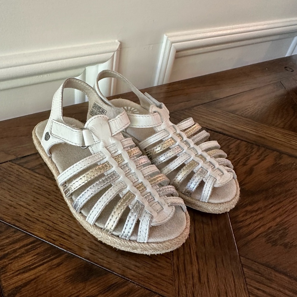 Girls Toddler Ugg Espadrille Sandals - Size 9
